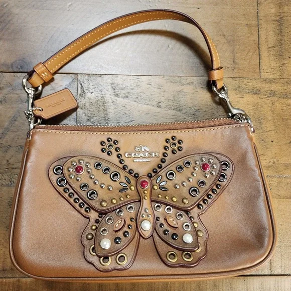 Coach 19 Wristlet Tan Leather Butterfly Applique Studded Bag F59076 - Picture 1 of 11